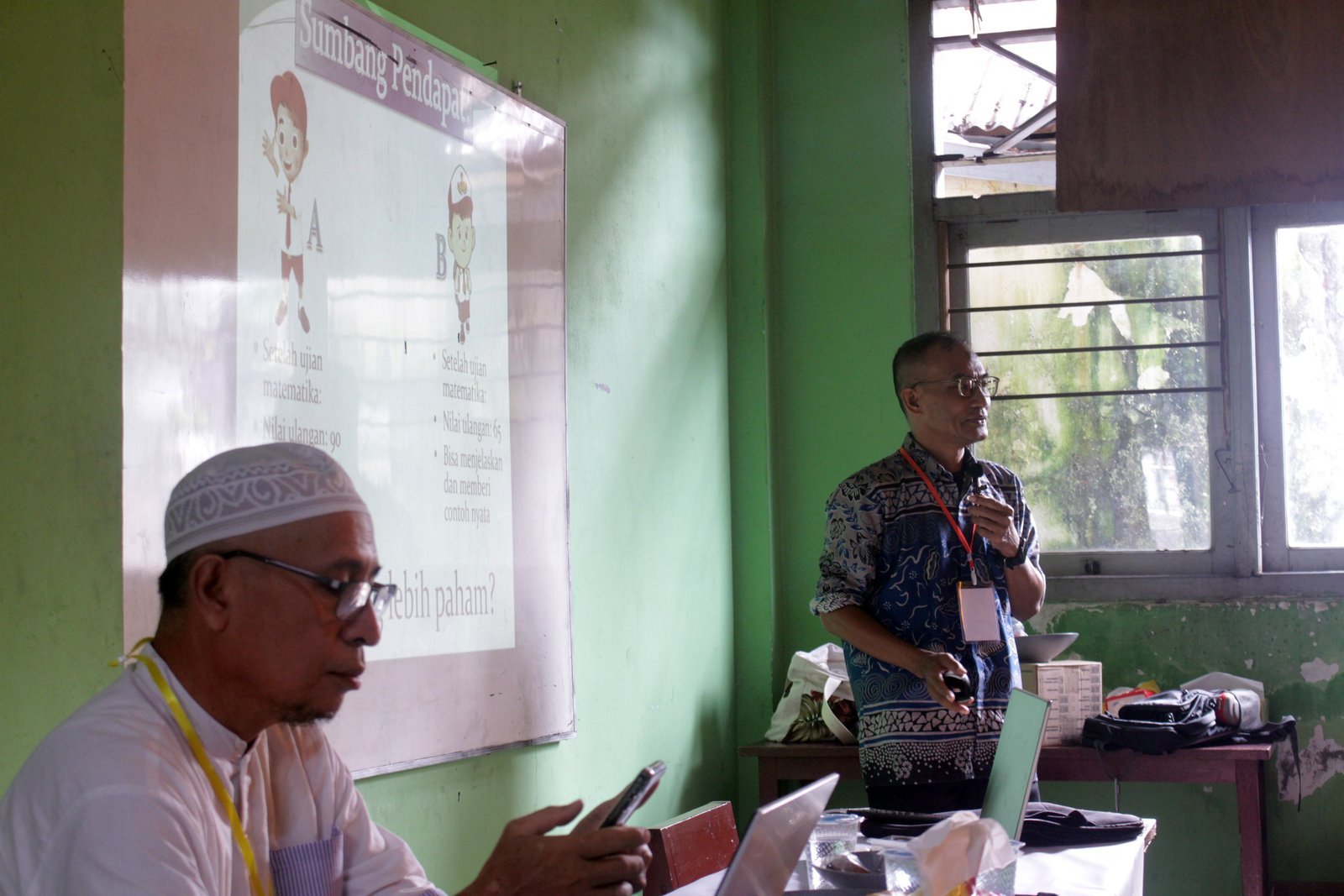 Pelatihan peningkatan mutu dewan guru dalam penyusunan modul ajar dan standarisasi kurikulum Alkhairaat jenjang MI dan SD. (Dokumentasi 2)