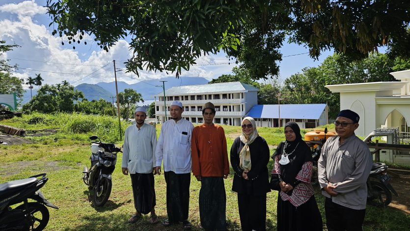 Kementerian Agama RI Kunjungi PPS Alkhairaat Sasa & Pabrik Maulkhairaat